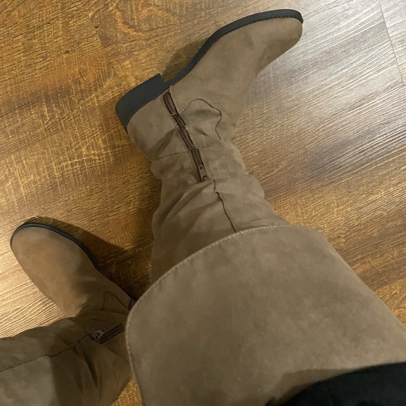 Over the knee boots wide calf Size 9 NWT - Picture 8 of 12